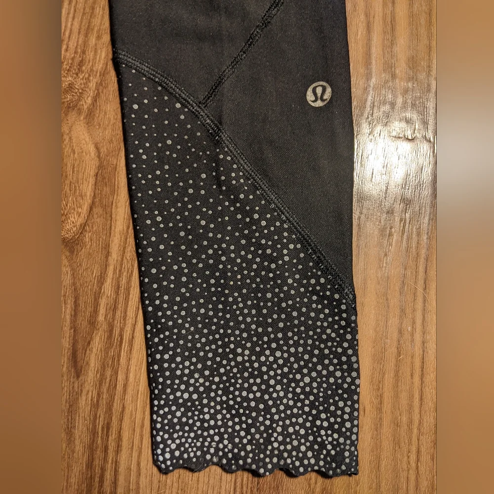 Lululemon - Tight Stuff Tight II *25" Scalloped W5ALBS | Size 4 | Black - Picture 6 of 14